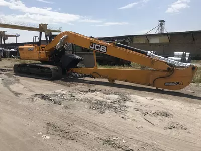 Paletli ekskavator JCB 205 LR (bom 15