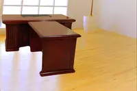 Стол рук с приставным столиком