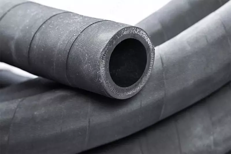 Рукава резиновые напорные с текстильным каркасом паропроводные ПАР-2(Х)-32-47-0