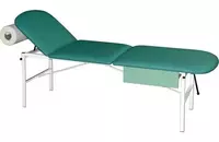 Tibbiy kuzatuv uch qismli divan