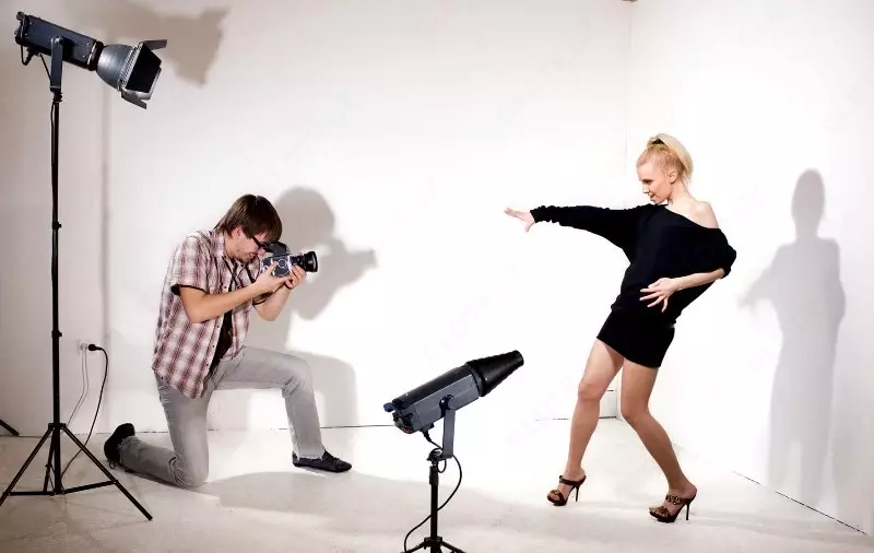 Студийная съемка с использованием профессионального оборудования
