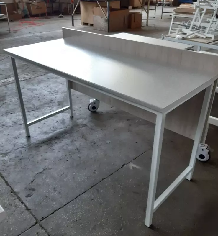 Комбинированный стол медицинского и производственного назначения - по запросу