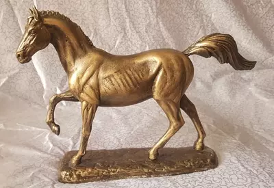 скульптура Лошади