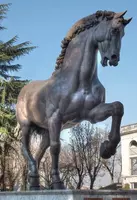изготовим статую лошади оригинального размера