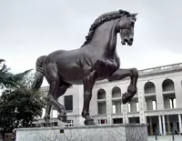 40 000 сум изготовим статую лошади оригинального размера