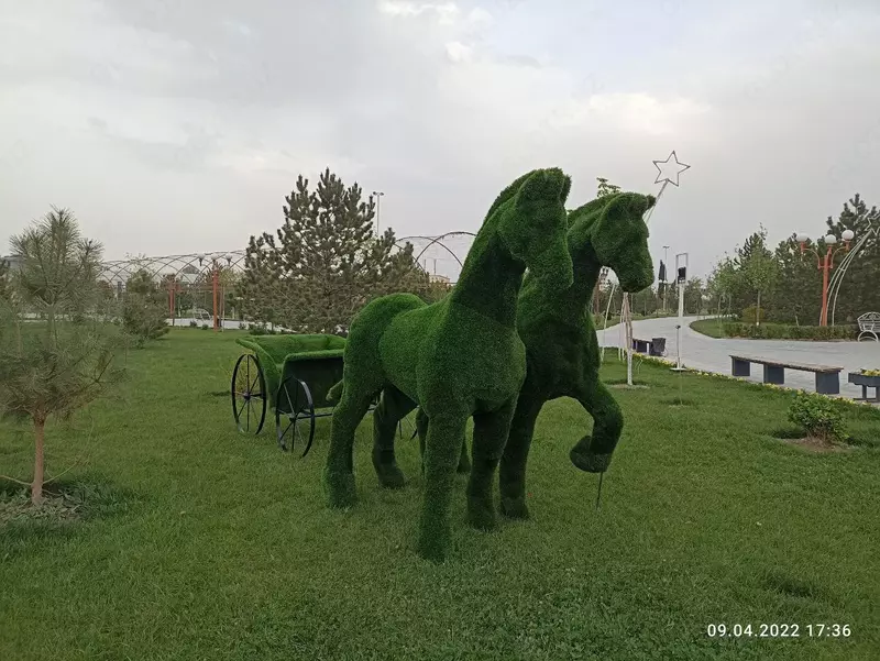 Из зеленого газона делаю украшения разных видов Haykaltarosh