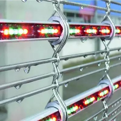 МЕДИАФАСАДЫ ТРУБЧАТЫЕ БЕСКАРКАСНЫЕ