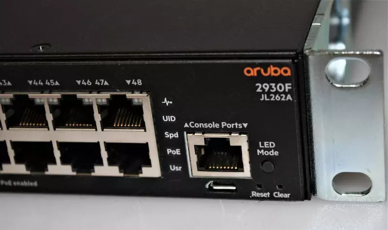 от {0} сум Коммутатор HPE Aruba 2930F 48G PoE+ 4SFP Switch (JL262A)