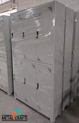 Шкаф для раздевалки. - Цена по запросу