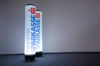 Рекламные столбы Только в розницу