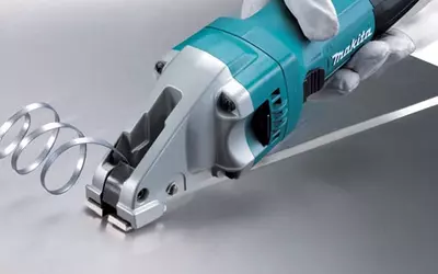Электрические листовые ножницы Makita JS1601 - 4 680 000 сум / шт.