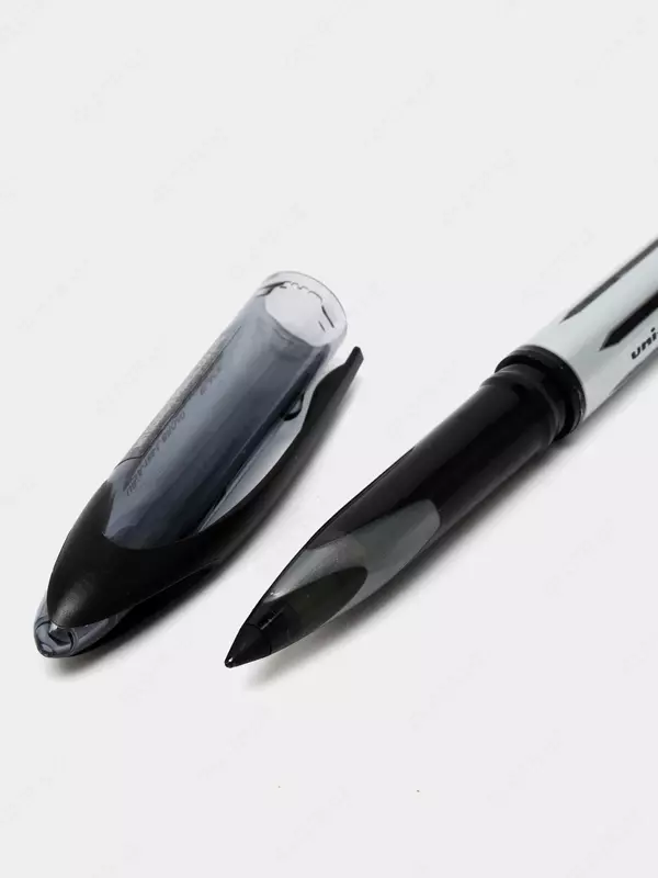 15 500 сум Ручка-роллер Uniball AIR 0.5 mm/черная