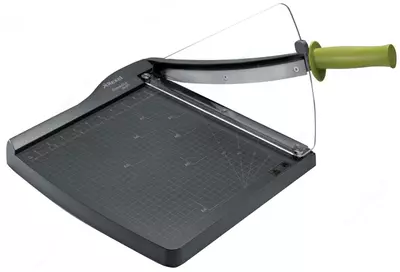 Резак для бумаги CLASSICCUT CL100