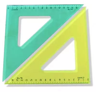 Линейка-треугольник СТАММ ТК57 16 см (45`45`90)