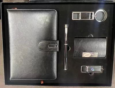 350 000 сум от 10 шт. Подарочные наборы с логотипом (канцелярские наборы)