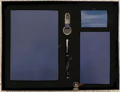 Подарочные наборы с логотипом (канцелярские наборы) - Merchi.uz