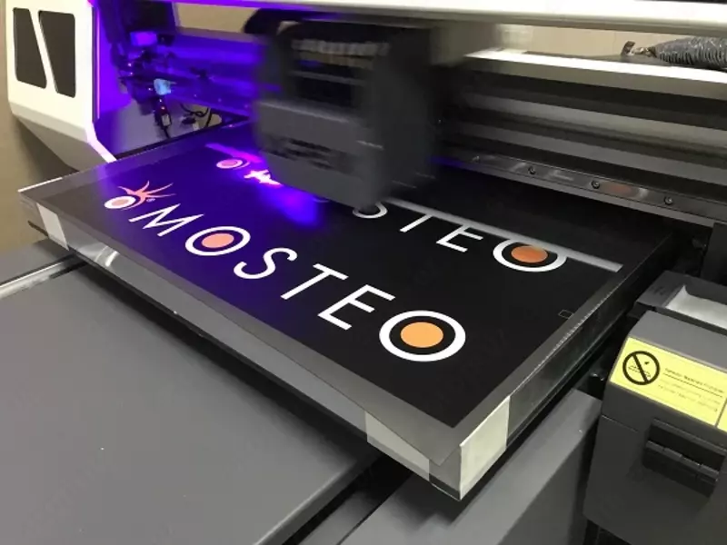 Toshkentda logotip chizish