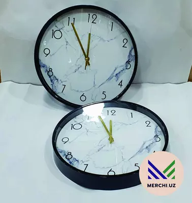 Часы с логотипом