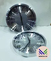 Настенные часы с лого