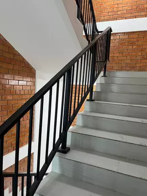 Цена по запросу Лестничные ограждения