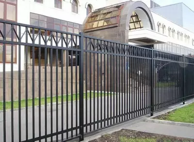 Цена по запросу Металлические заборы