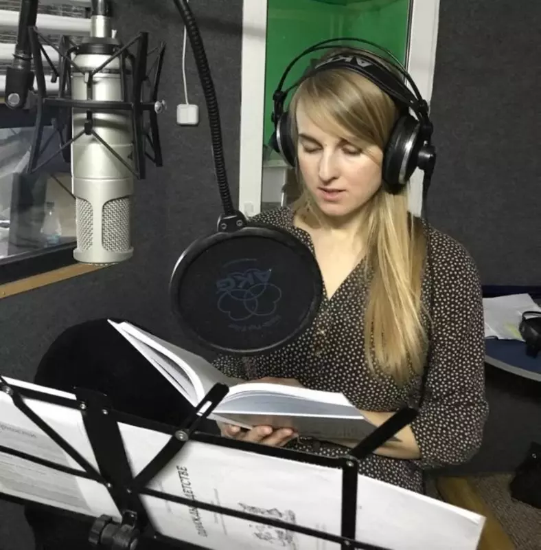 3 000 000 so'mdan Podkastlar va audiokitoblarni yozib olish