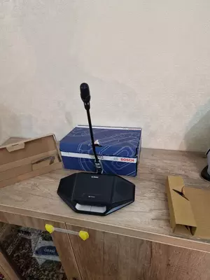 Беспроводной микрофонный пульт DCNM-WD DICENTIS