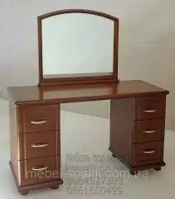 Трюмо с зеркалом