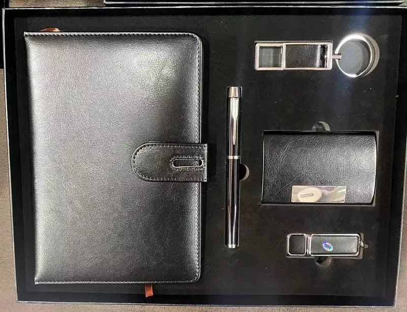 по запросу Подарочные наборы с логотипом