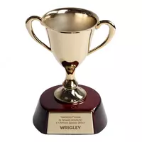 Кубки с логотипом - по запросу