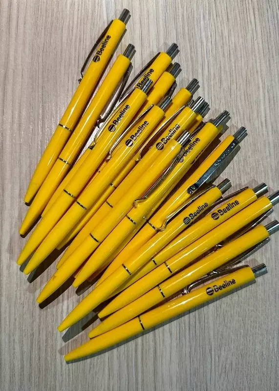 Ручка пластиковая с логотипом Schneider - от {0} сум