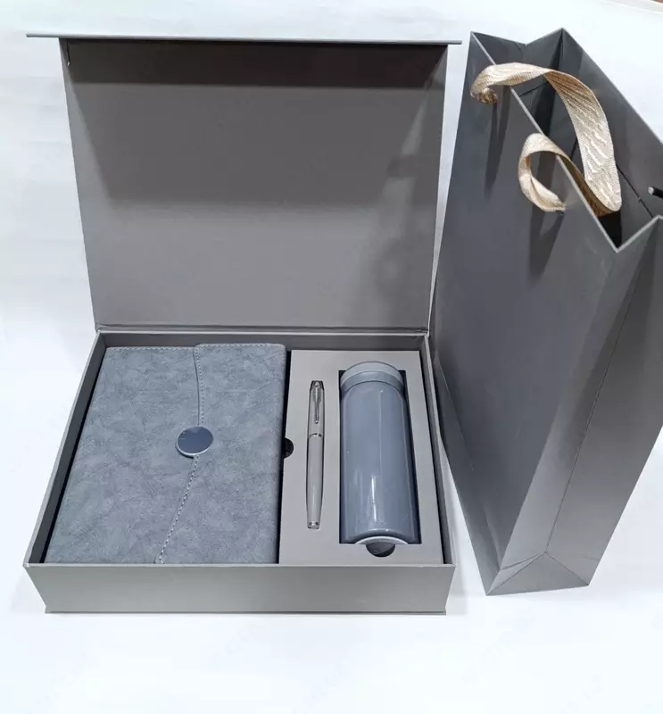 Подарочный бизнес набор в коробке - от {0} сум