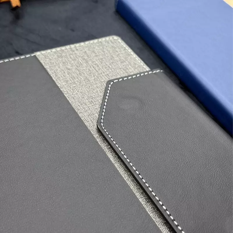 с логотипом