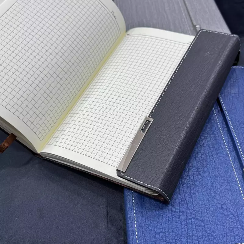 с логотипом