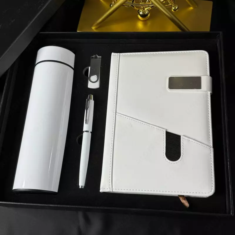 Sovg'a biznesi qutida