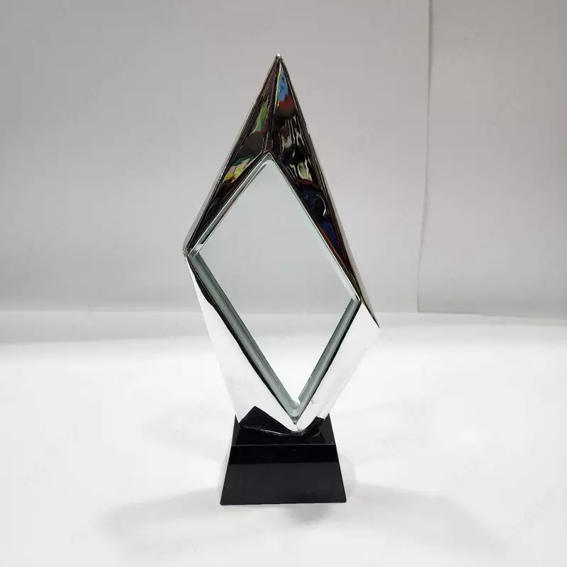 Награда из стекла