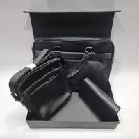 Sovg‘a biznes to‘plami qutida (sumka  barselka  hamyon).