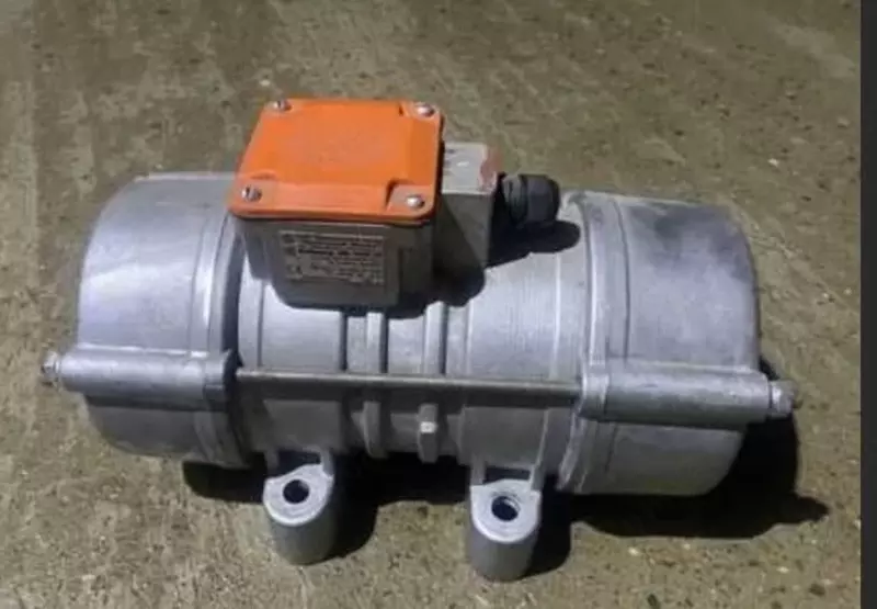 Elektr vibratori IV-104B (42V/380V)