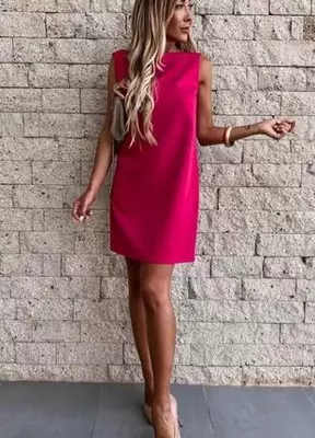 Малиновое платье - 334 970.4 сум / шт.