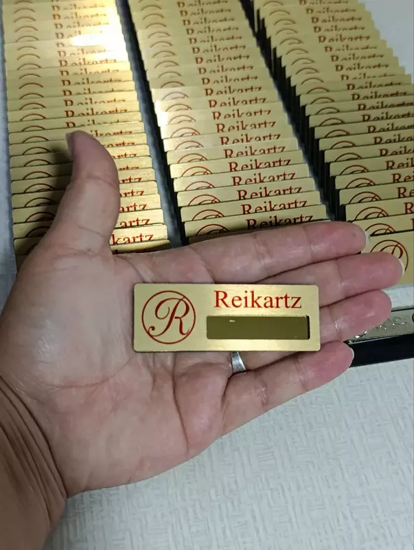 Бейджик с кармашком на магните - Бейджи