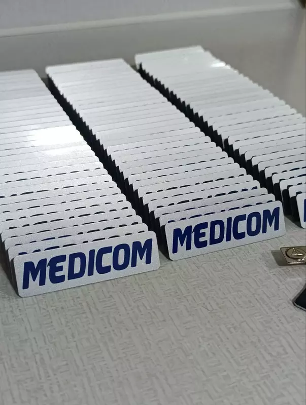 85 000 сум Бейджик с кармашком на магните