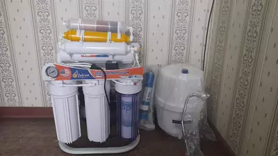 Осмос фильтр. Uy uchun suv filtri. Домашний фильтр под мойку.