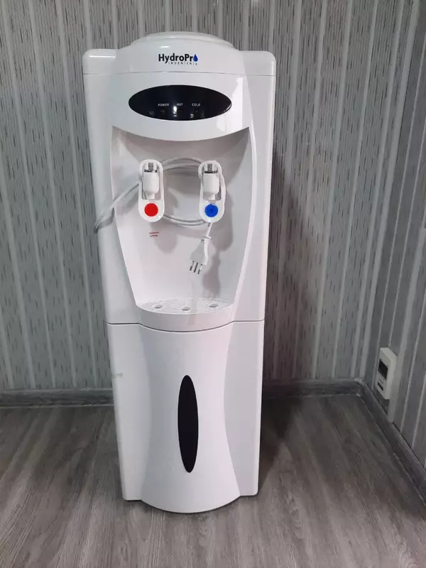 Kuler. Диспенсер воды