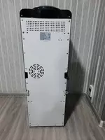 Диспенсер воды