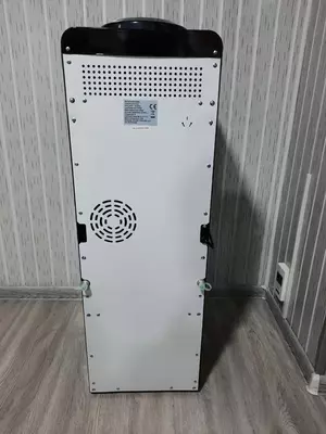 kuler. Диспенсер воды