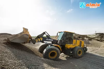 Камень в разных размерах (гравий)