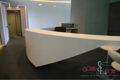 Kvarts toshdan resepshn va ma'muriy javonlar art 12