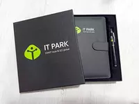 Изготовление брендированных коробок для бизнес набора