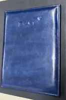 Блокнот – стильный аксессуар для заметок и идей - по запросу