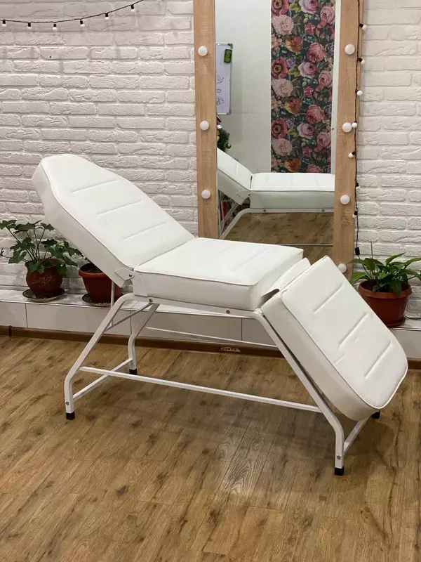 Кушетка для косметолога